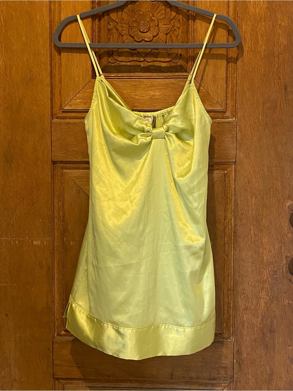 Victorias Secret Chartreuse chemise slip mini dress satin polyester small